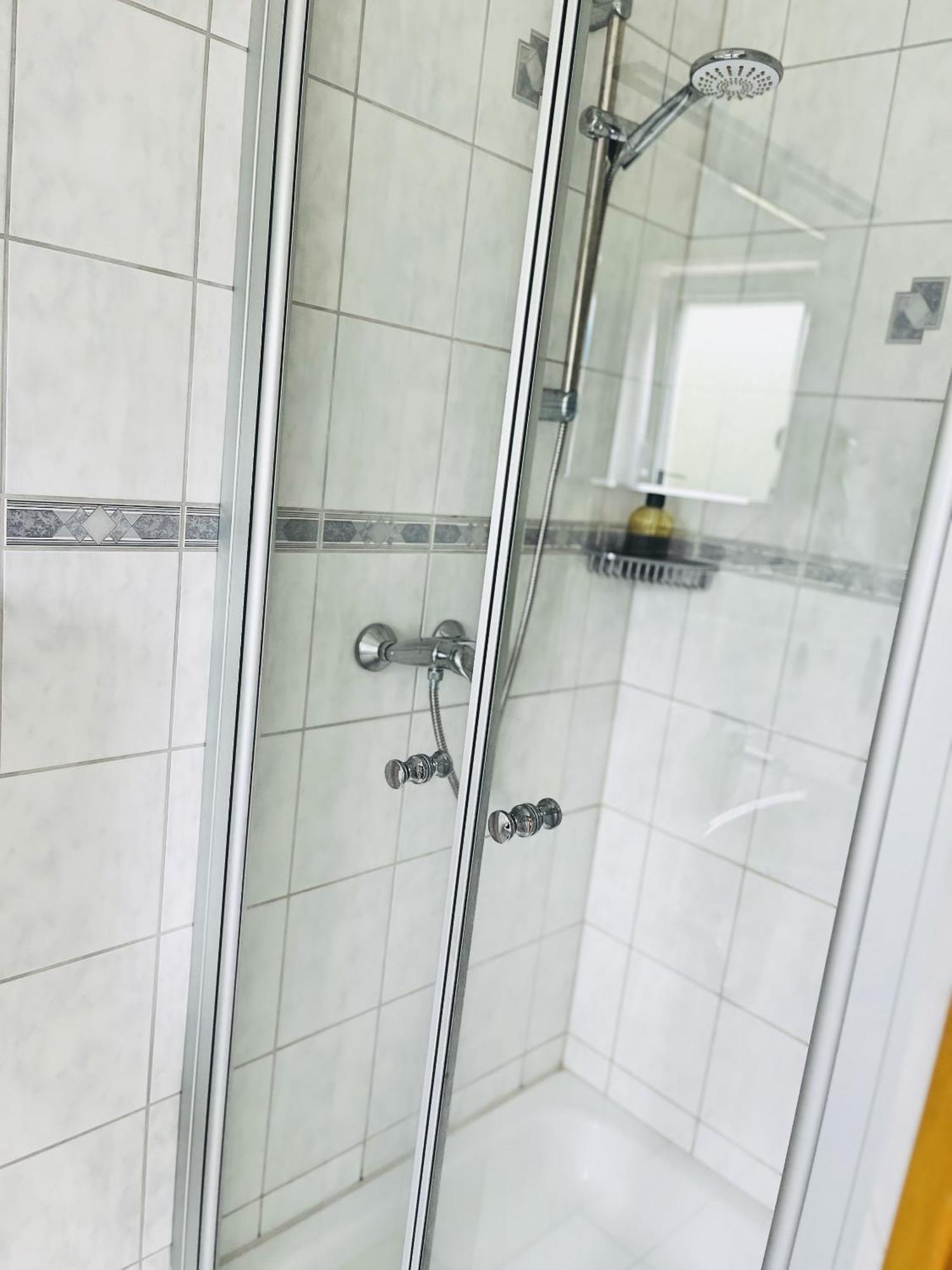 Am Landhaus - Gaestezimmer Walsheim Szoba fotó